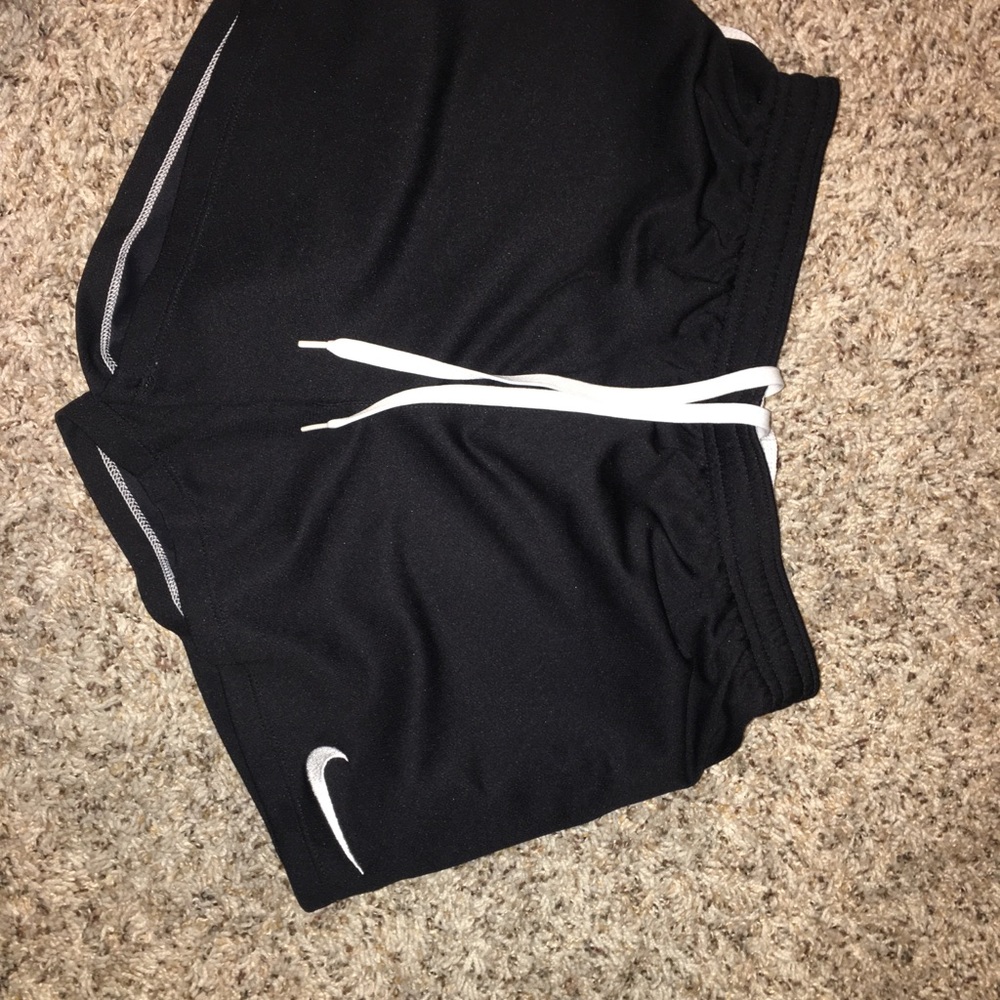 Light weight comfy nike shorts